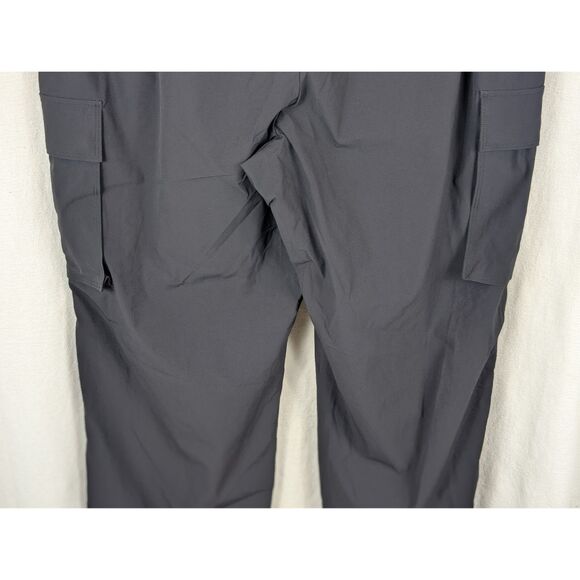 NWT Fabletics Heights Cargo Pants Black Men's Size 2XL/XXL - Picture 10 of 11